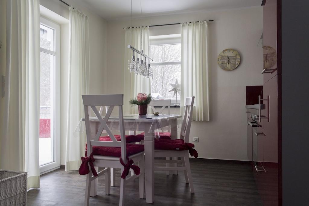 Haus Am Lagunenbad Ferienwohnung Ettelsberg Willingen  Δωμάτιο φωτογραφία